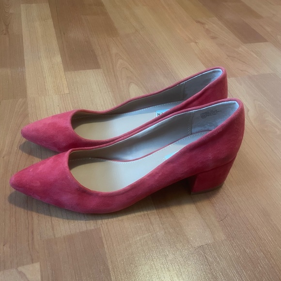 Steve Madden Red suede chunky pointy toe heel - Picture 2 of 5
